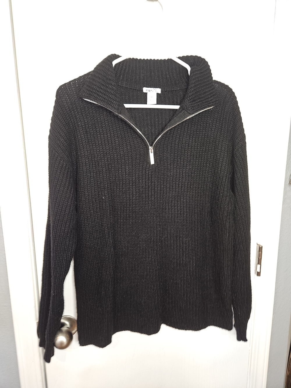 Rue21 Black V-Neck Half-Zip Pullover Sweater Fold Over Collar